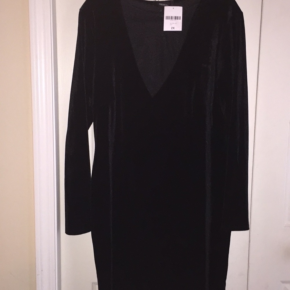 NWT Black Velvet Bodycon Dress!